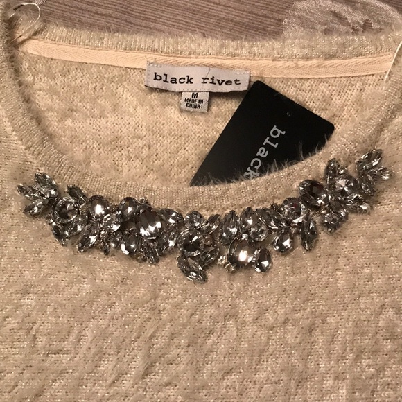 Sweater - Picture 2 of 4